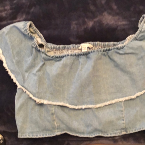 American Eagle Outfitters Tops - American Eagle Outfitters denim off shoulder blous